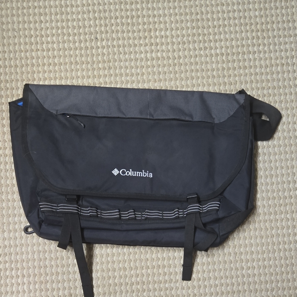 Columbia Black and Gray Messenger Bag
